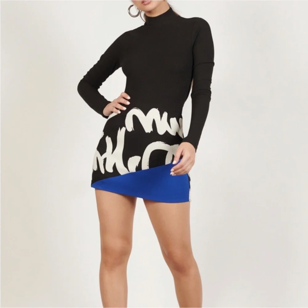 TOBI Graphic Print Blue, Black & White Mini Skirt Size XS NWT - Picture 2 of 8